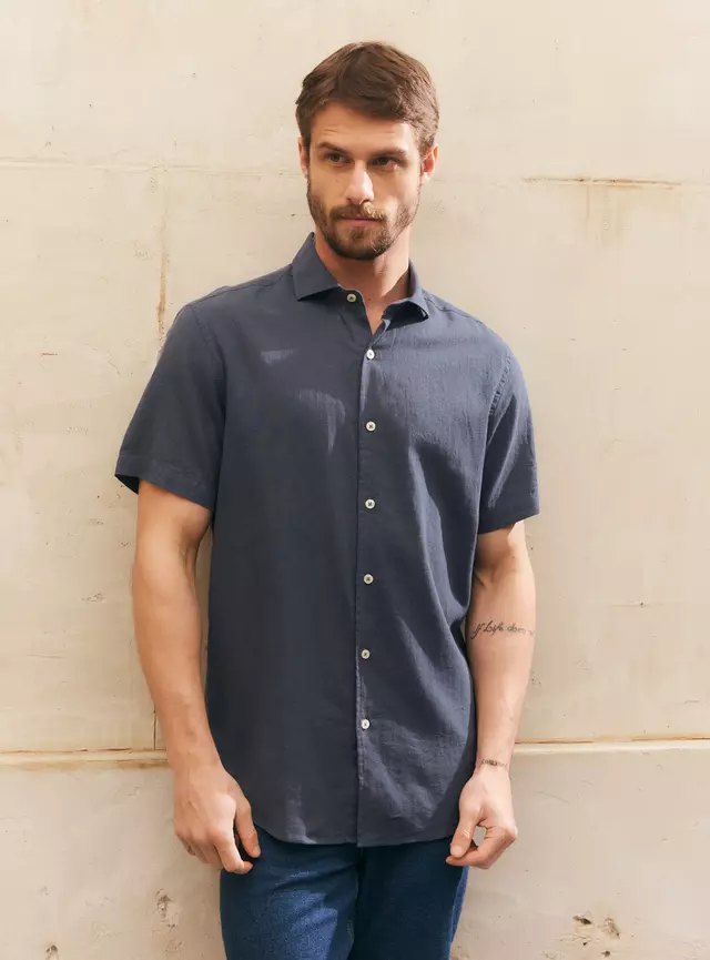 La camisa azul
