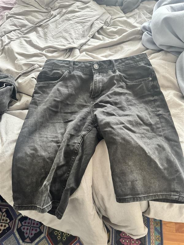 Tu short de mezclilla negro lavado